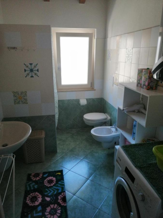 Cascina Legnago Trilocale A 6 Chilometri Da Salo' Apartment Villanuova sul clisi Luaran gambar