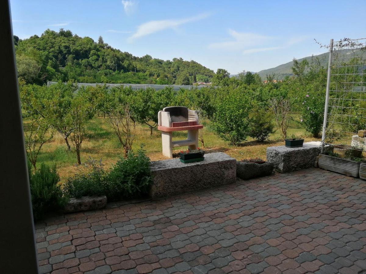 Cascina Legnago Trilocale A 6 Chilometri Da Salo' Apartment Villanuova sul clisi Luaran gambar