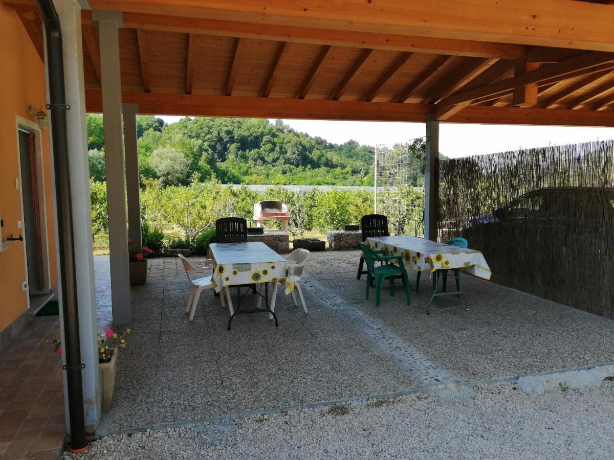 Cascina Legnago Trilocale A 6 Chilometri Da Salo' Apartment Villanuova sul clisi Luaran gambar